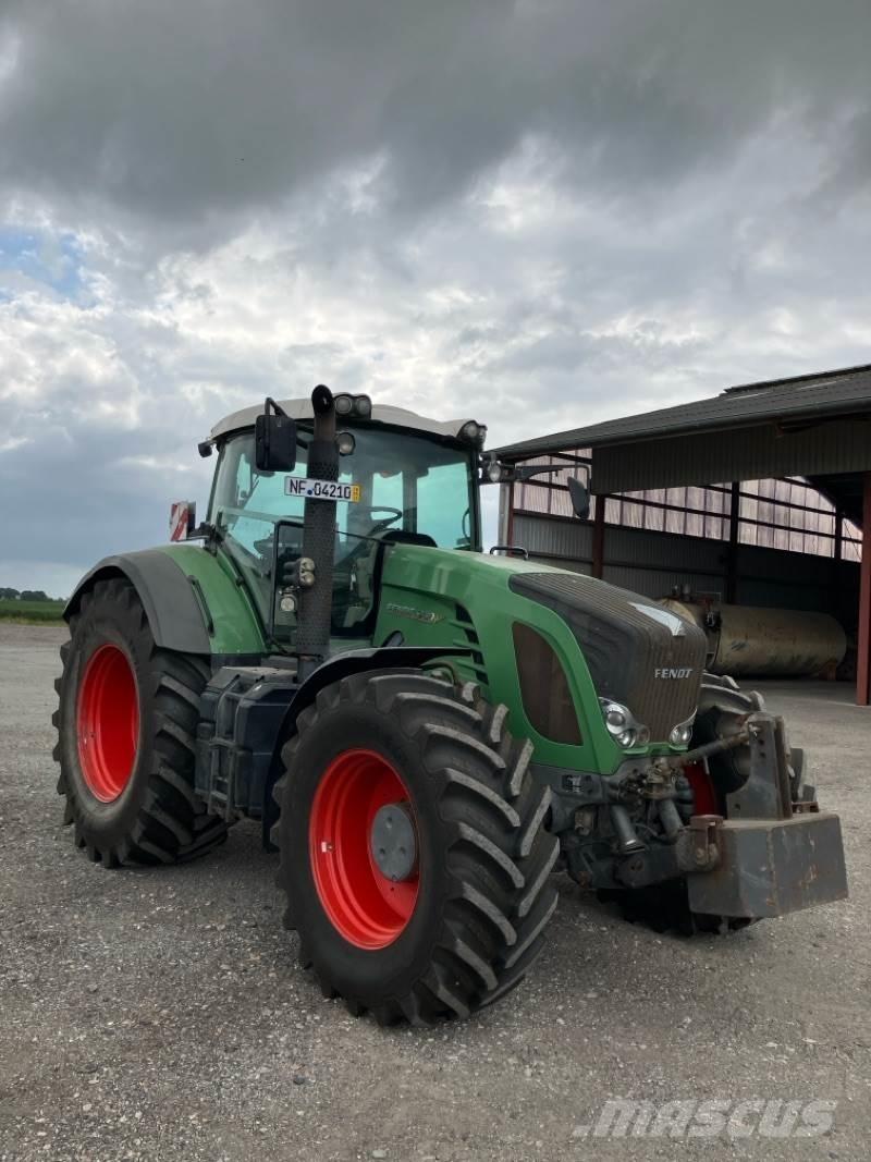 Fendt 930 COM 3 Трактори