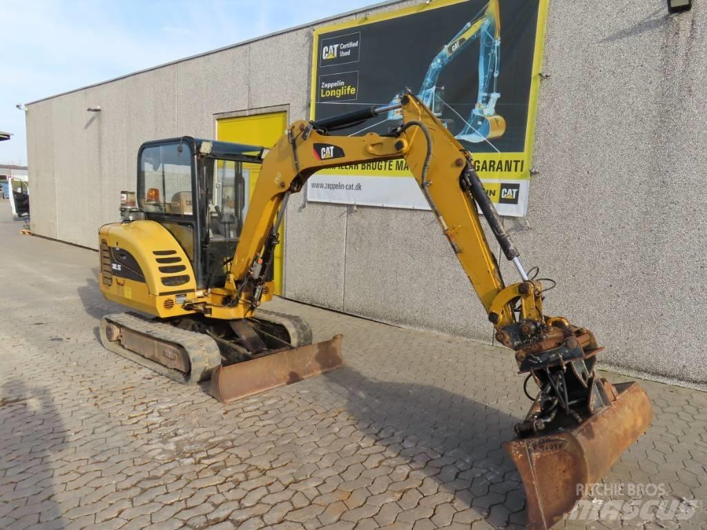 CAT 302.5 C Мини екскаватори < 7 т