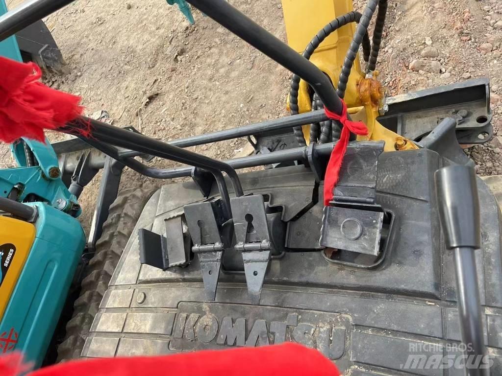 Komatsu PC18 Верижен екскаватор