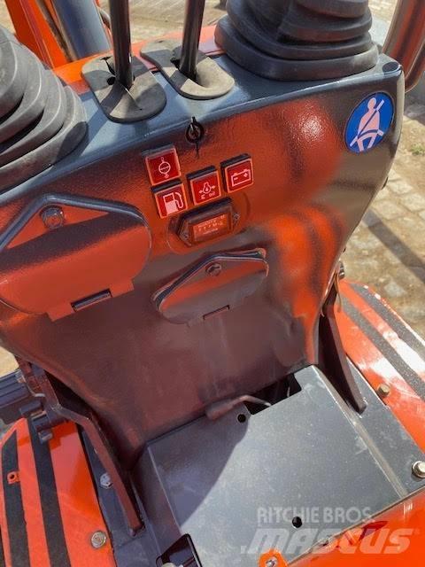 Kubota K 008-3 Мини екскаватори < 7 т