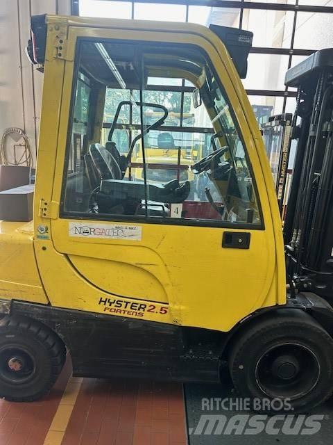 Hyster H2.5FT Дизелови камиони