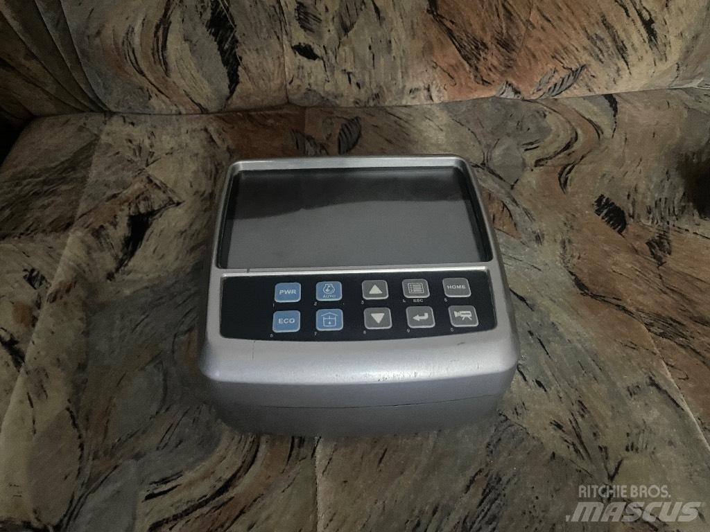 Doosan DX 140 LCR-3 Електроники