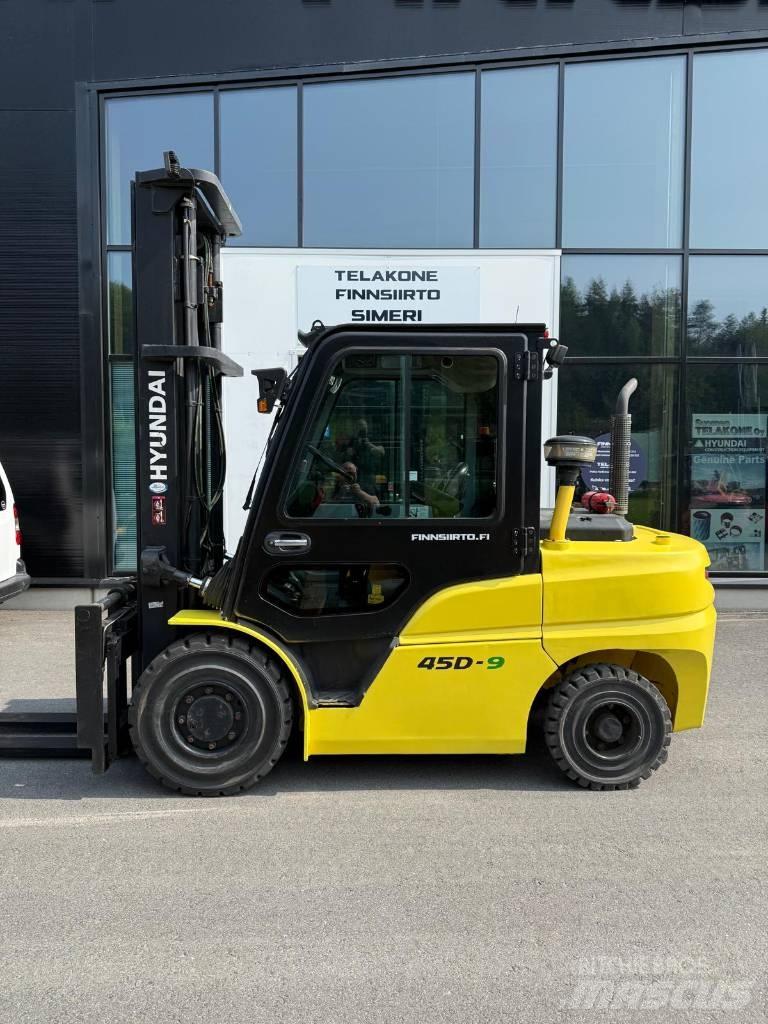 Hyundai 45 D-9 Дизелови камиони