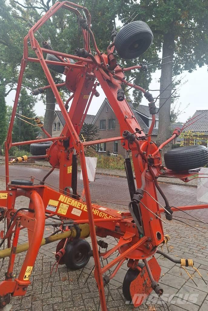 Niemeyer HR 675 DH Гребла и сенообръщачки