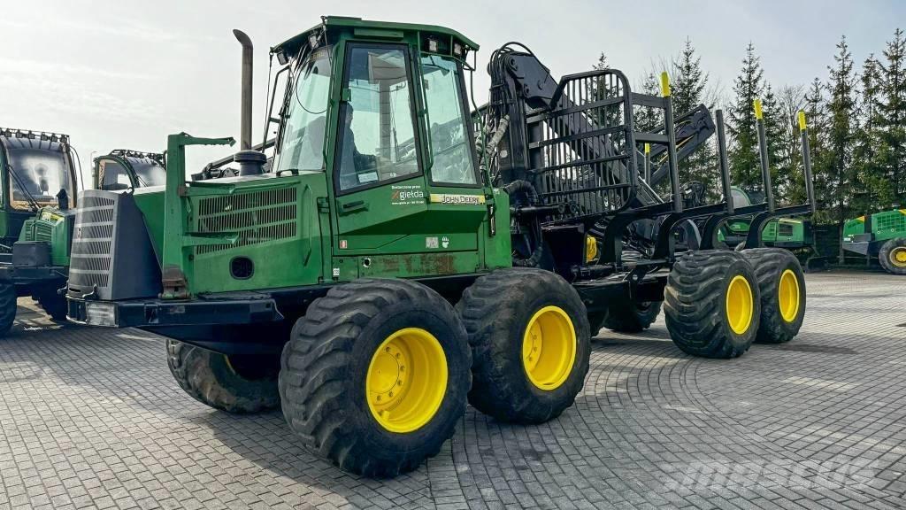 John Deere 1110 D Форуардери