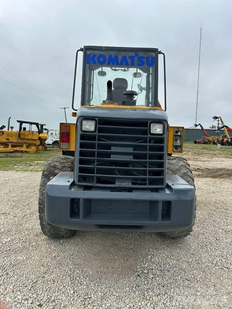 Komatsu WA150-5 Колесни товарачи