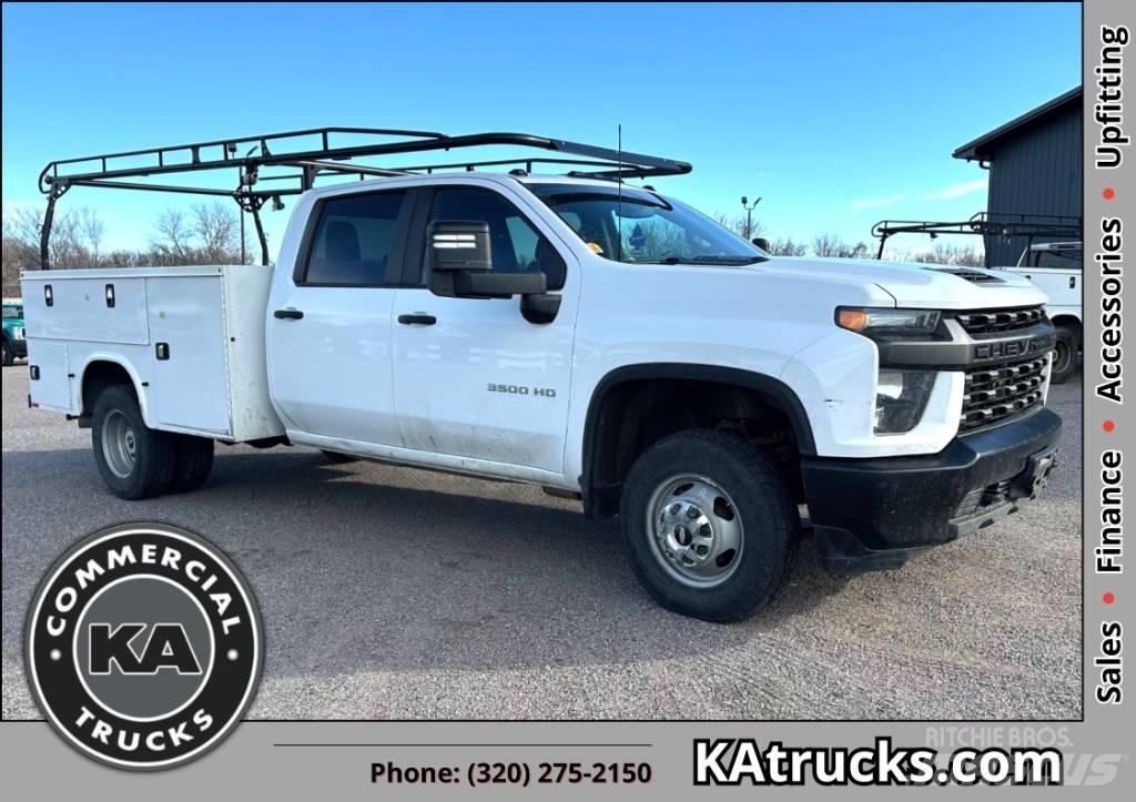 Chevrolet 3500 WT Пикапи