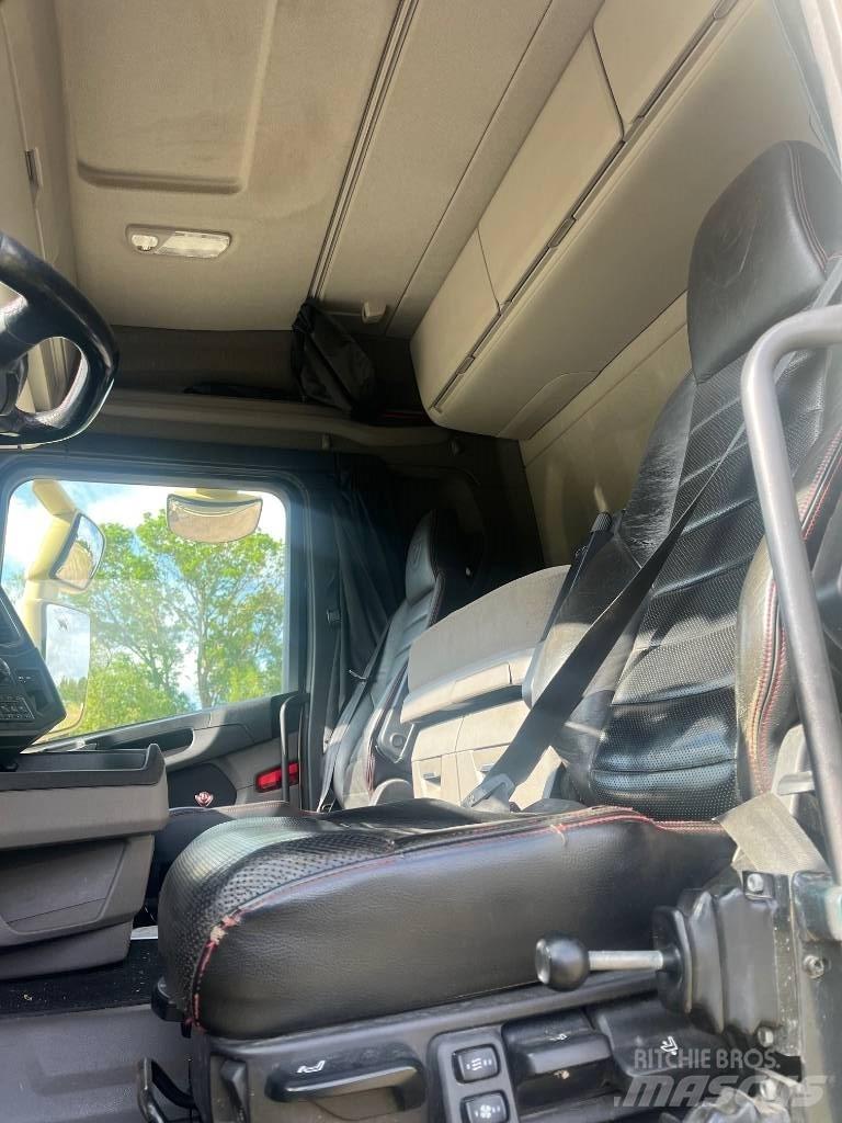 Scania R 520 Tridem Автокранове