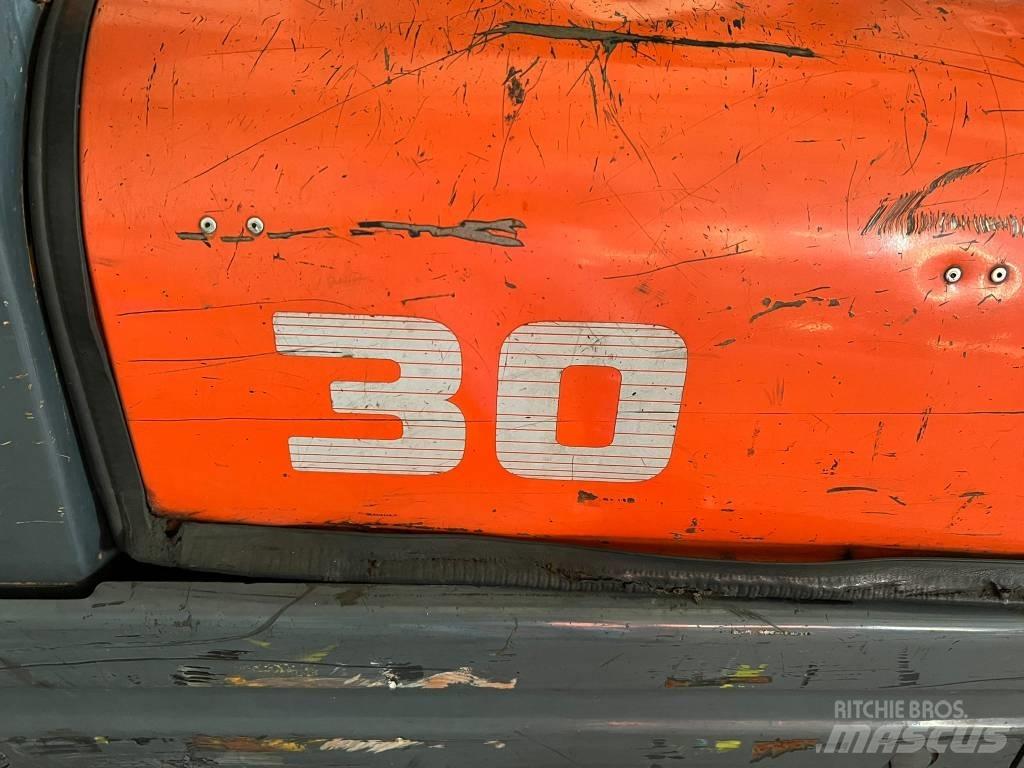 Toyota 02-6 FG F 30 Камиони с АГУ