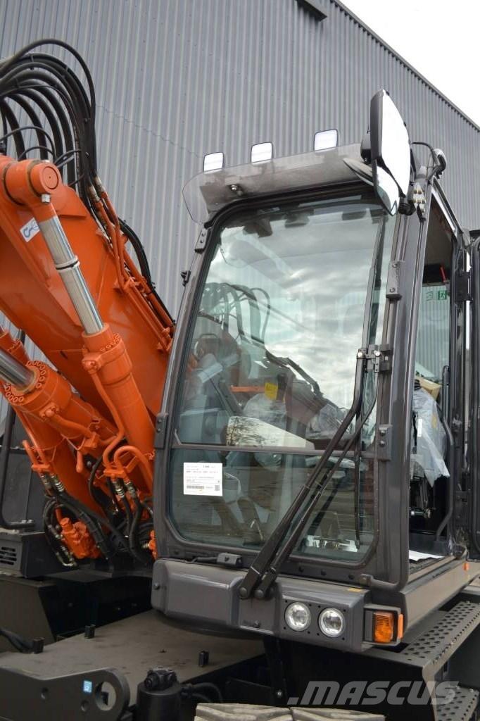 Hitachi ZX135W-7 Колесни екскаватори