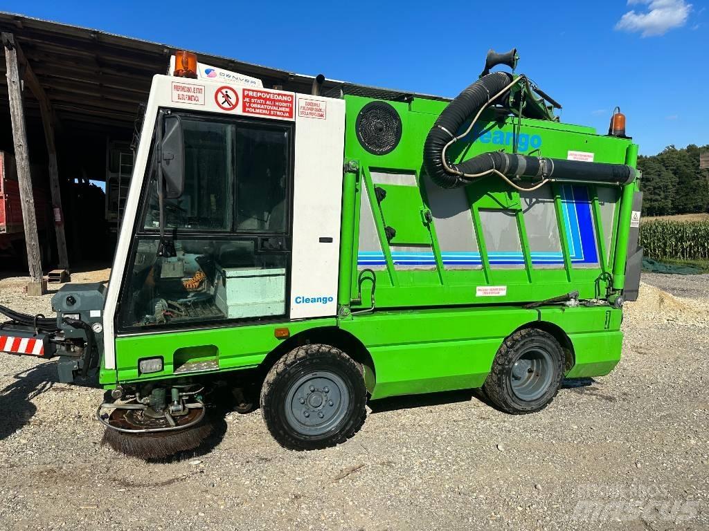 Schmidt Cleango Автоматични метачки с четки