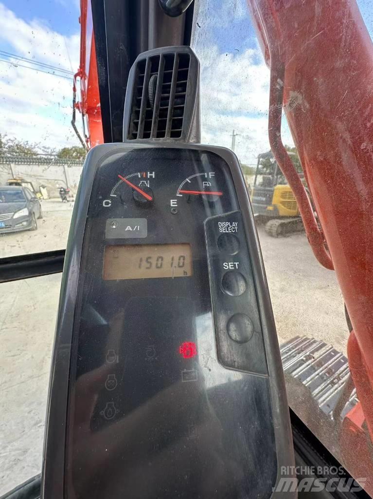 Hitachi ZX75US Мини екскаватори < 7 т