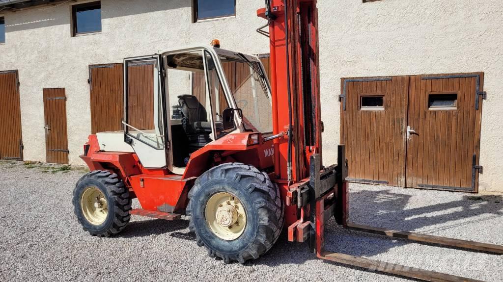 Manitou MC 40 CP Камиони за херавни местности