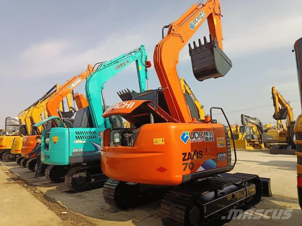 Hitachi ZX 70 Средни екскаватори 7т - 12т