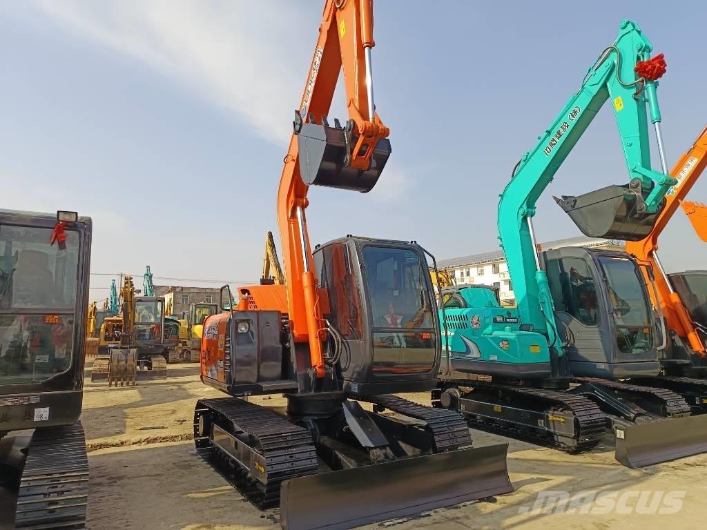 Hitachi ZX 70 Средни екскаватори 7т - 12т
