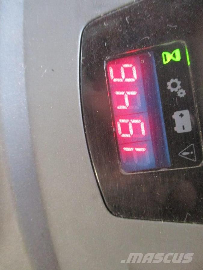 BT LPE200 Транспалетни колички с платформи