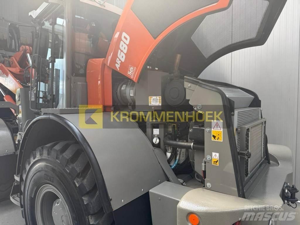 Weycor AR 680 Колесни товарачи