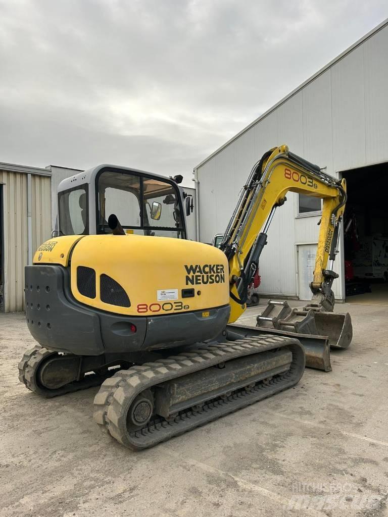 Neuson 8003 Средни екскаватори 7т - 12т