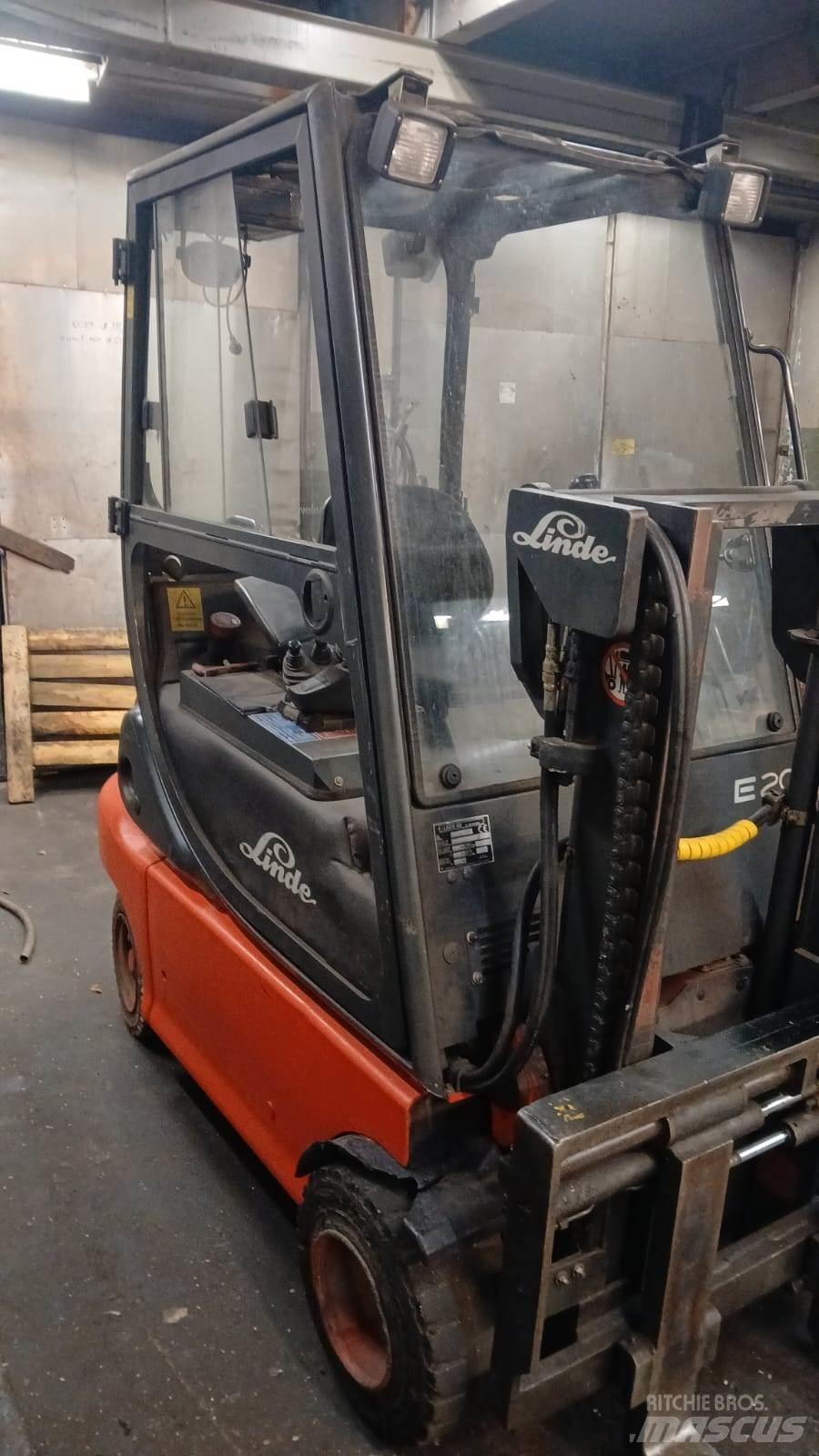 Linde E20P-02 Електрически вилични кари-повдигачи