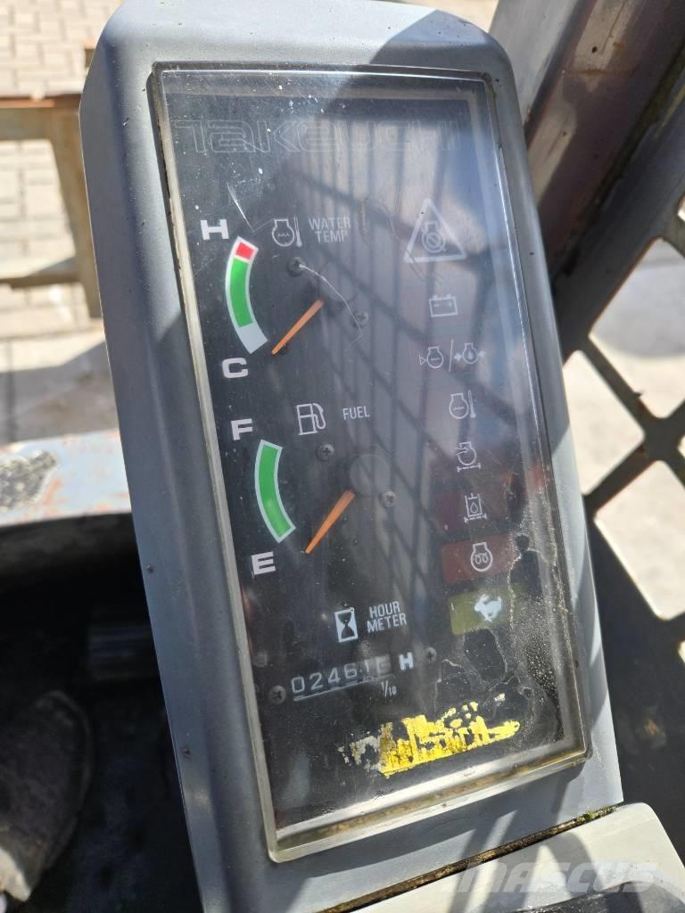 Takeuchi TL120 Мини товарачи
