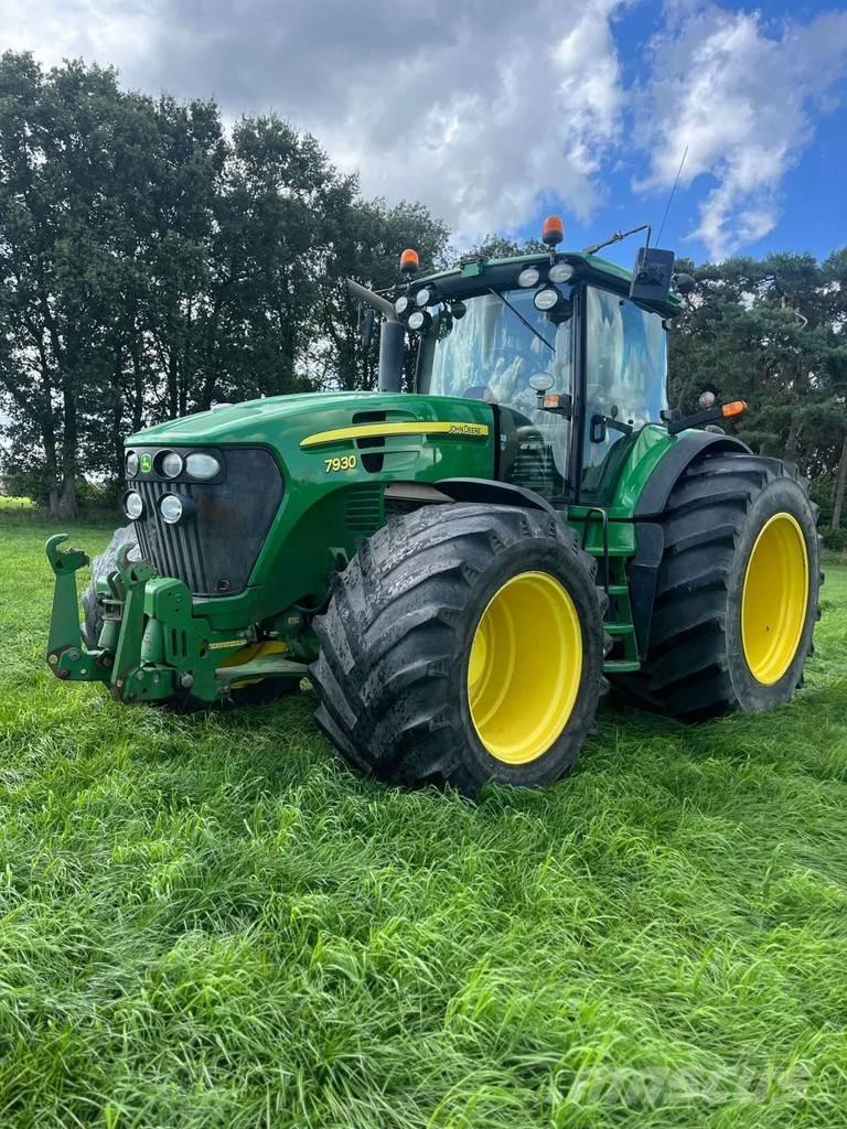 John Deere 7930 Трактори