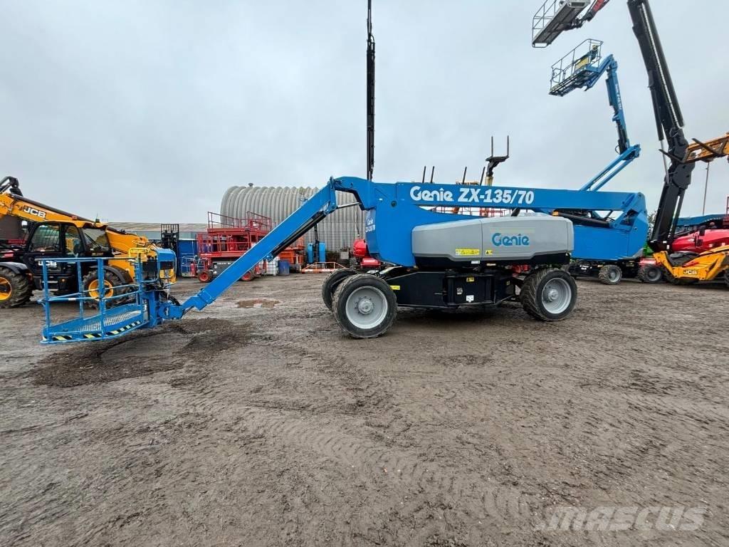 Genie ZX 135/70 Съчленени стрелови подемници