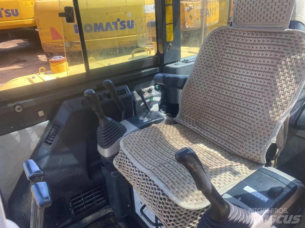 Komatsu PC56 Верижен екскаватор