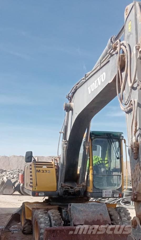 Volvo 180 Giratoria Колесни екскаватори