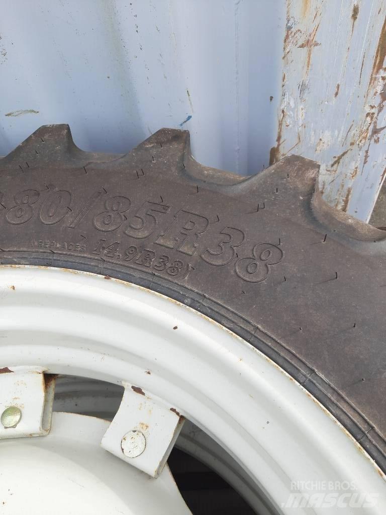 BKT 380/85R34 Други аксесоари за трактори