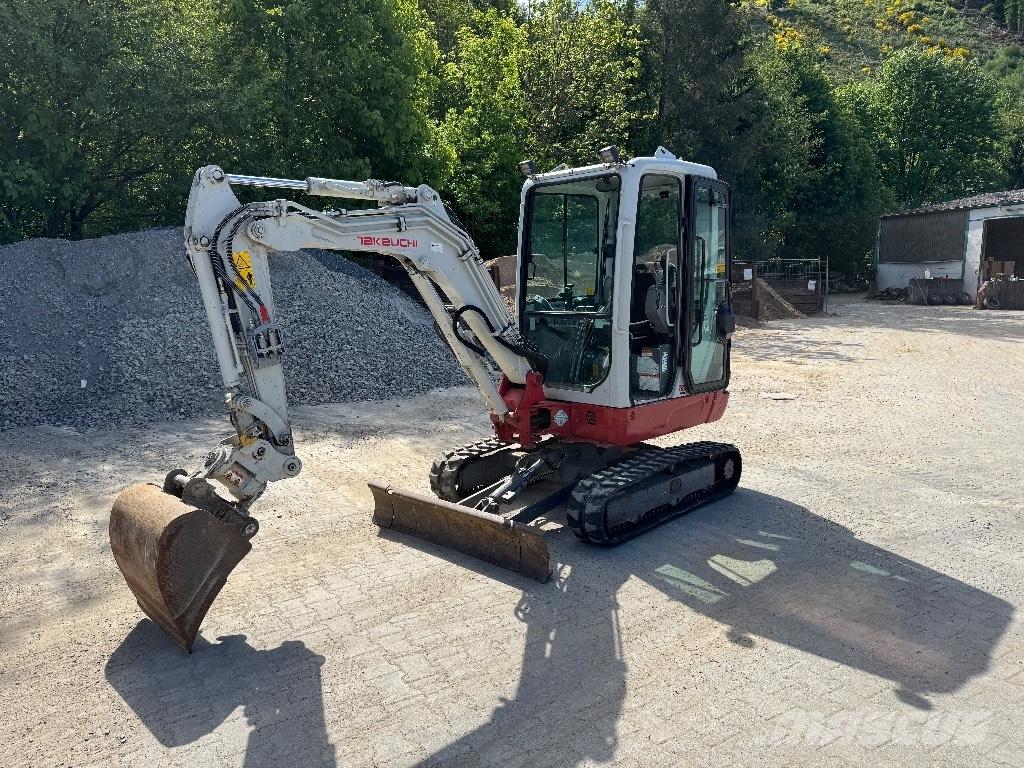 Takeuchi TB 225 Мини екскаватори < 7 т