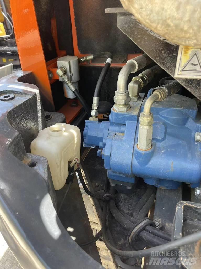 Doosan DX75 Мини екскаватори < 7 т