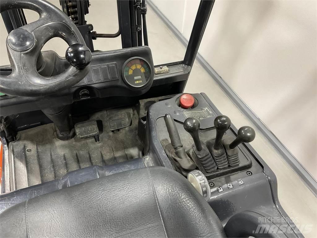 Linde E16C Електрически вилични кари-повдигачи