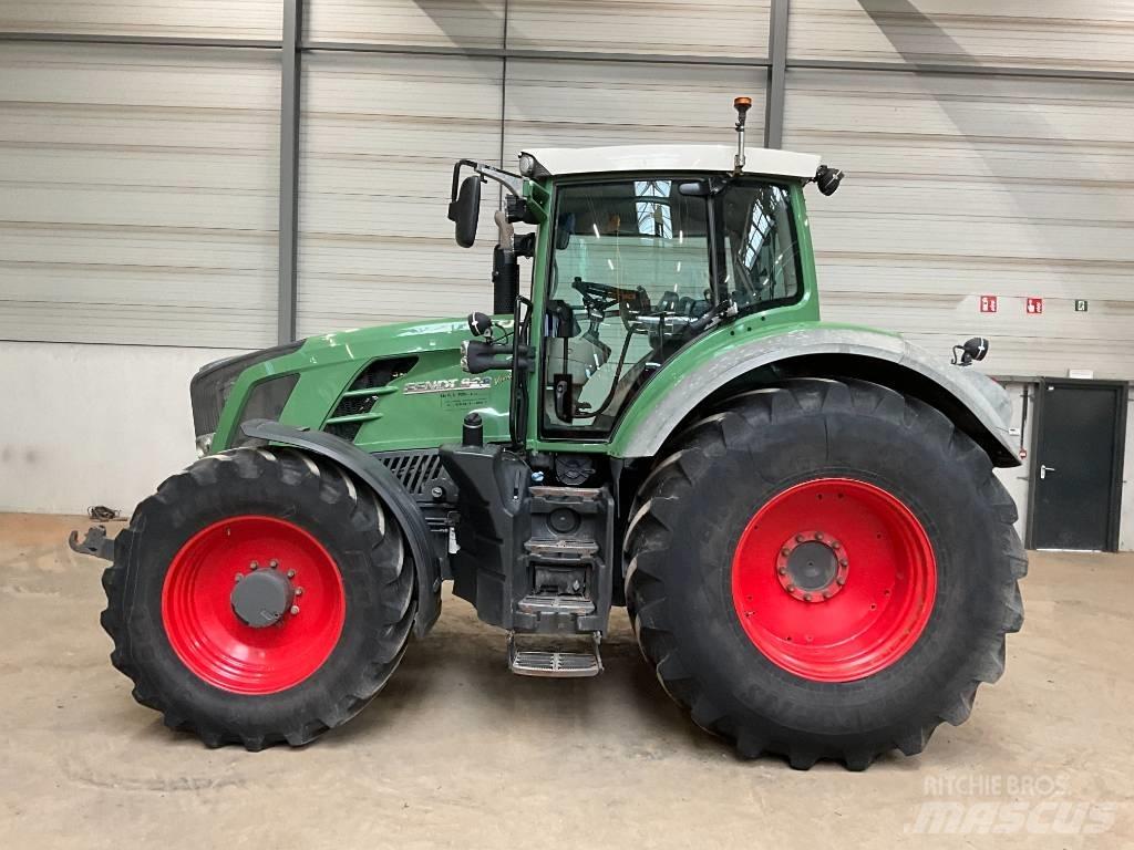 Fendt 828 Vario TMS Трактори
