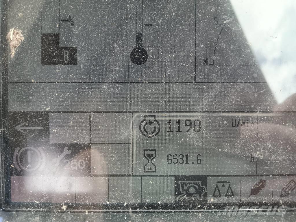 CLAAS Lexion 470 Комбайни