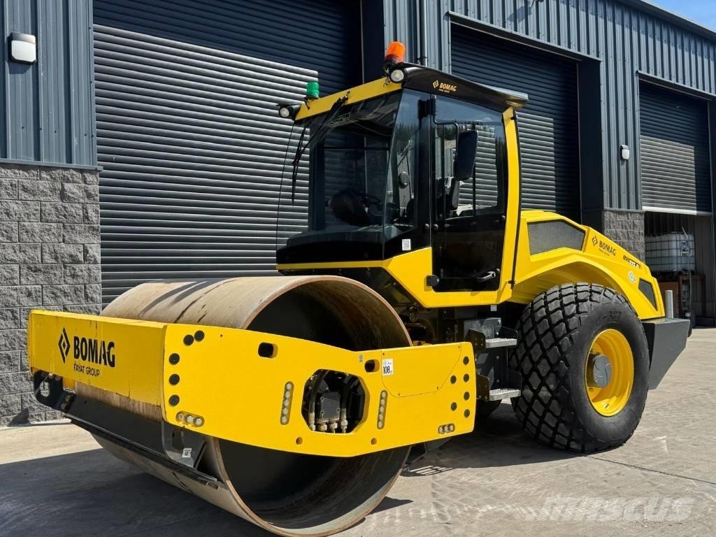 Bomag BW 213 D H-2 Еднобарабанни ролки
