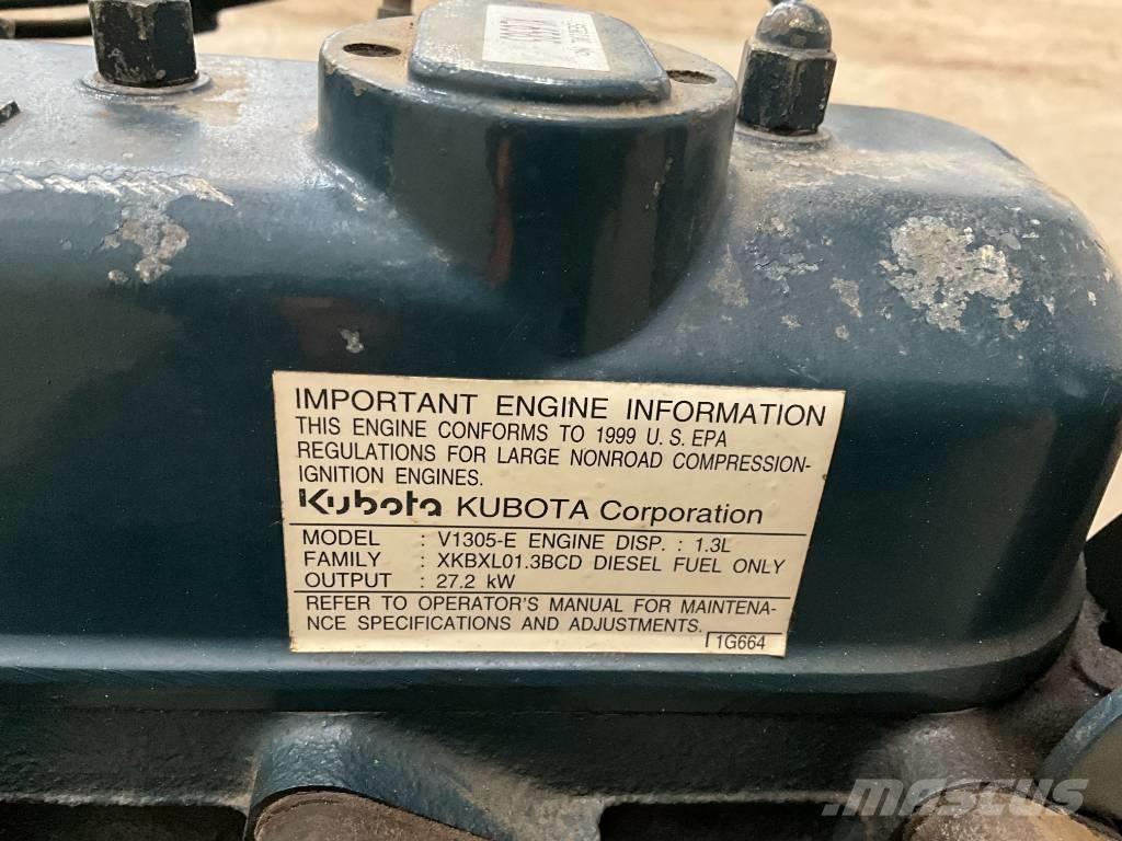 Kubota V 1305 Двигатели