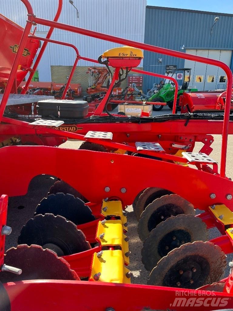 Väderstad Rapid400C Редосеялки