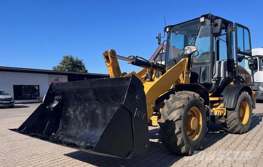CAT 908M Radlader Колесни товарачи