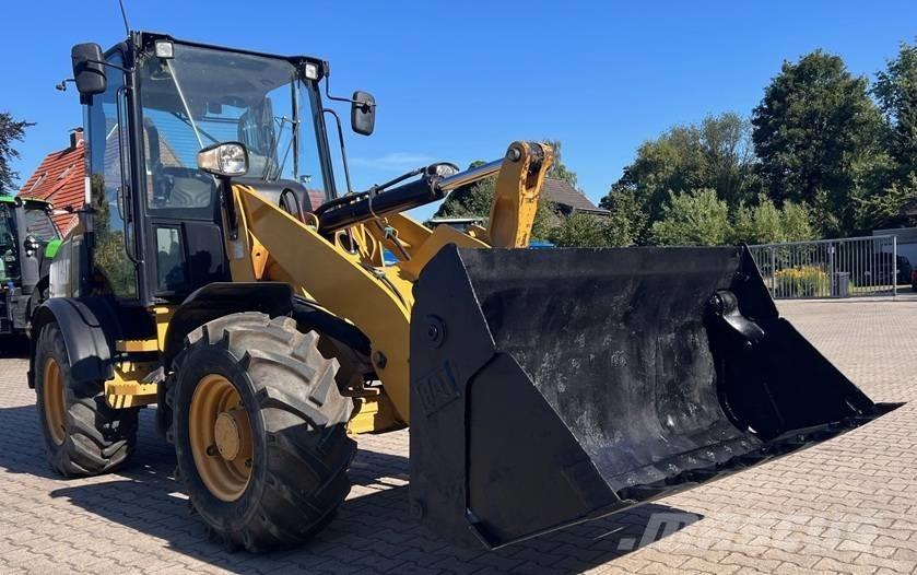 CAT 908M Radlader Колесни товарачи
