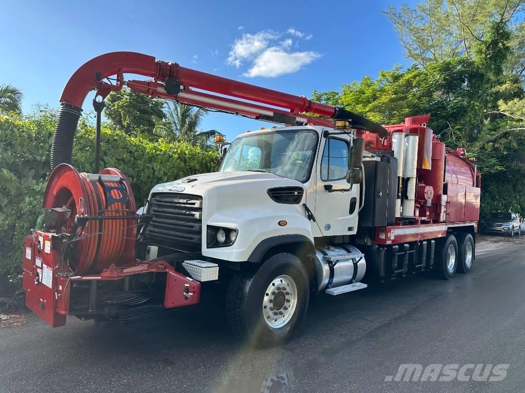 Freightliner 114 SD Комби / вакуум камиони
