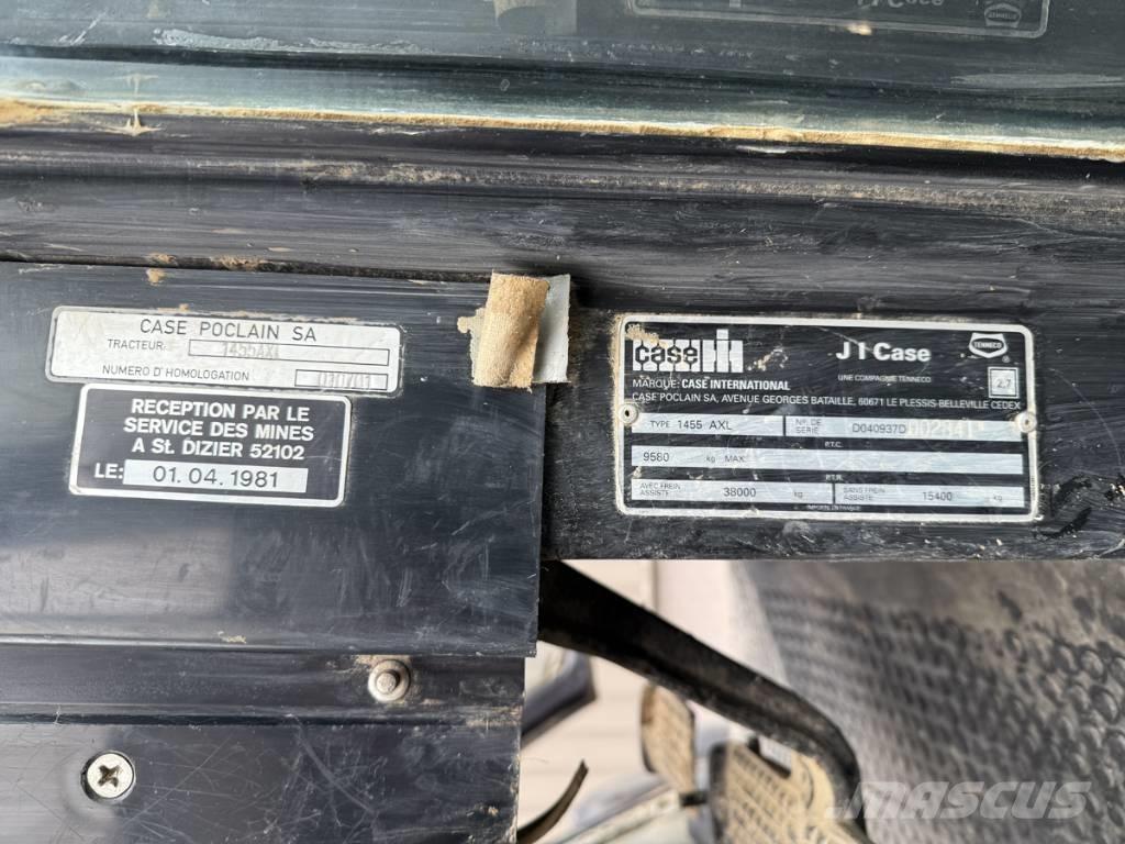 CASE 1455 AXL Трактори