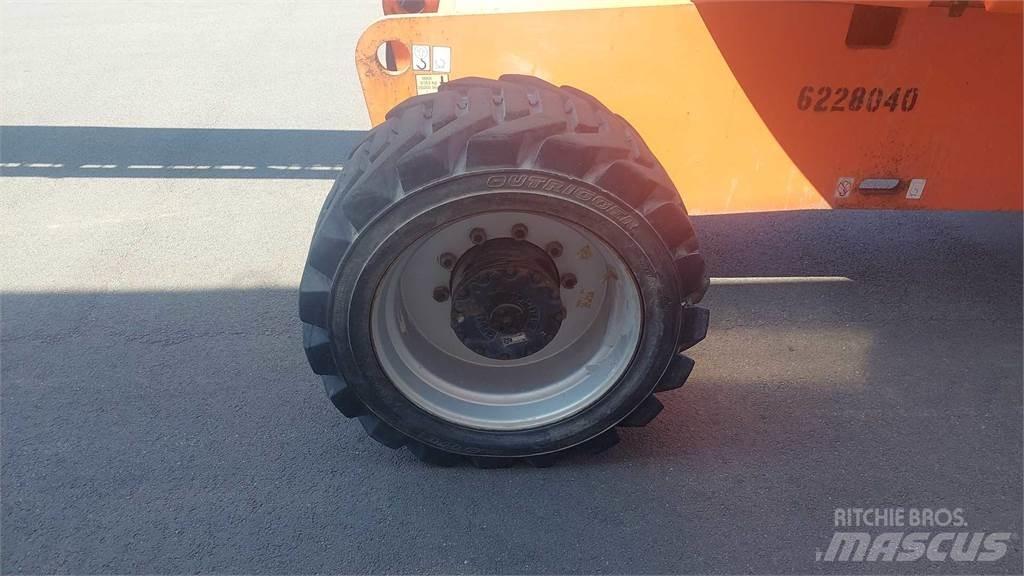 JLG 860SJ Телескопични повдигачи
