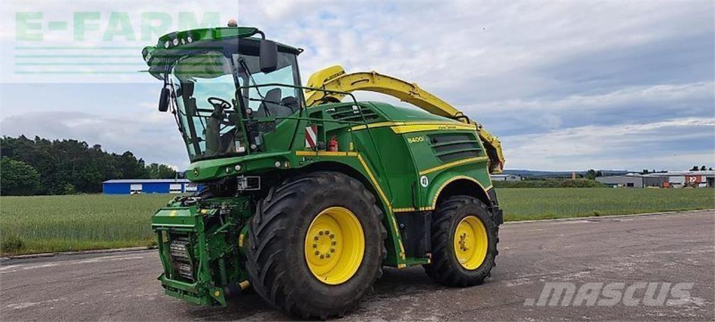 John Deere 8400 Самоходни фуражири