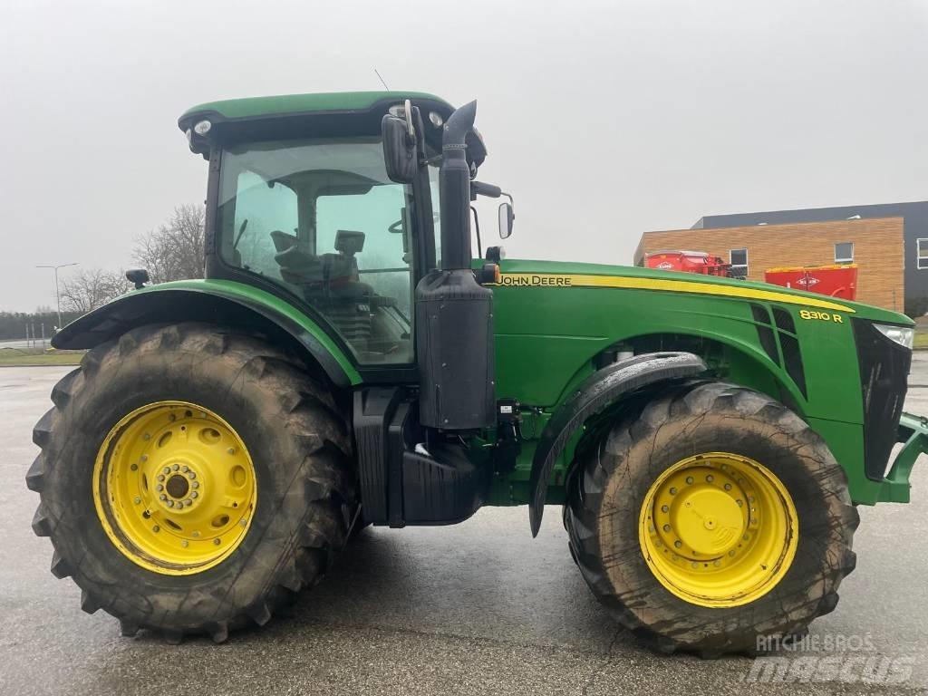 John Deere 8310 R Трактори