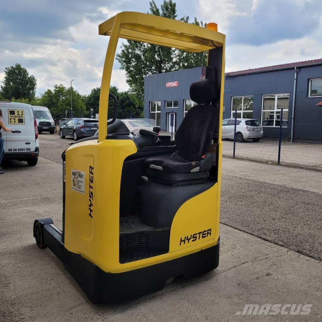 Hyster R 1.4 Ретрак/ Високоповдигач с изместване на вилката напред
