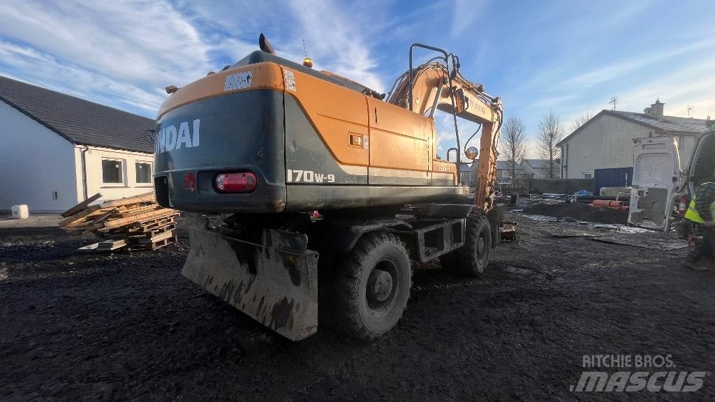 Hyundai Robex 170w-9 Колесни екскаватори