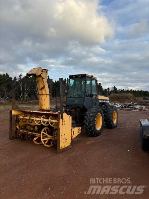 New Holland 9030 Трактори