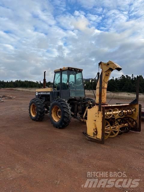 New Holland 9030 Трактори