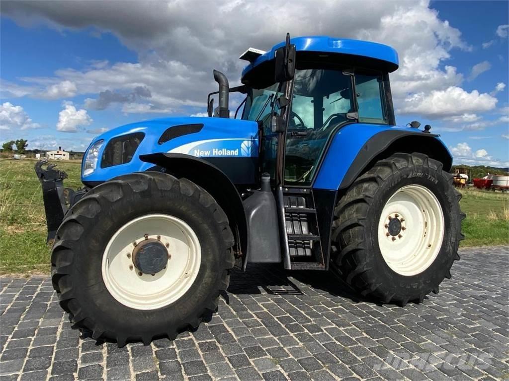 New Holland T 7055 Трактори