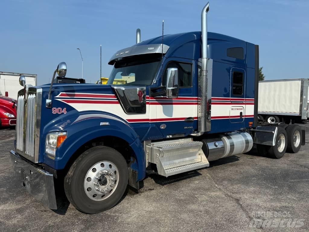 Kenworth W 990 Влекачи